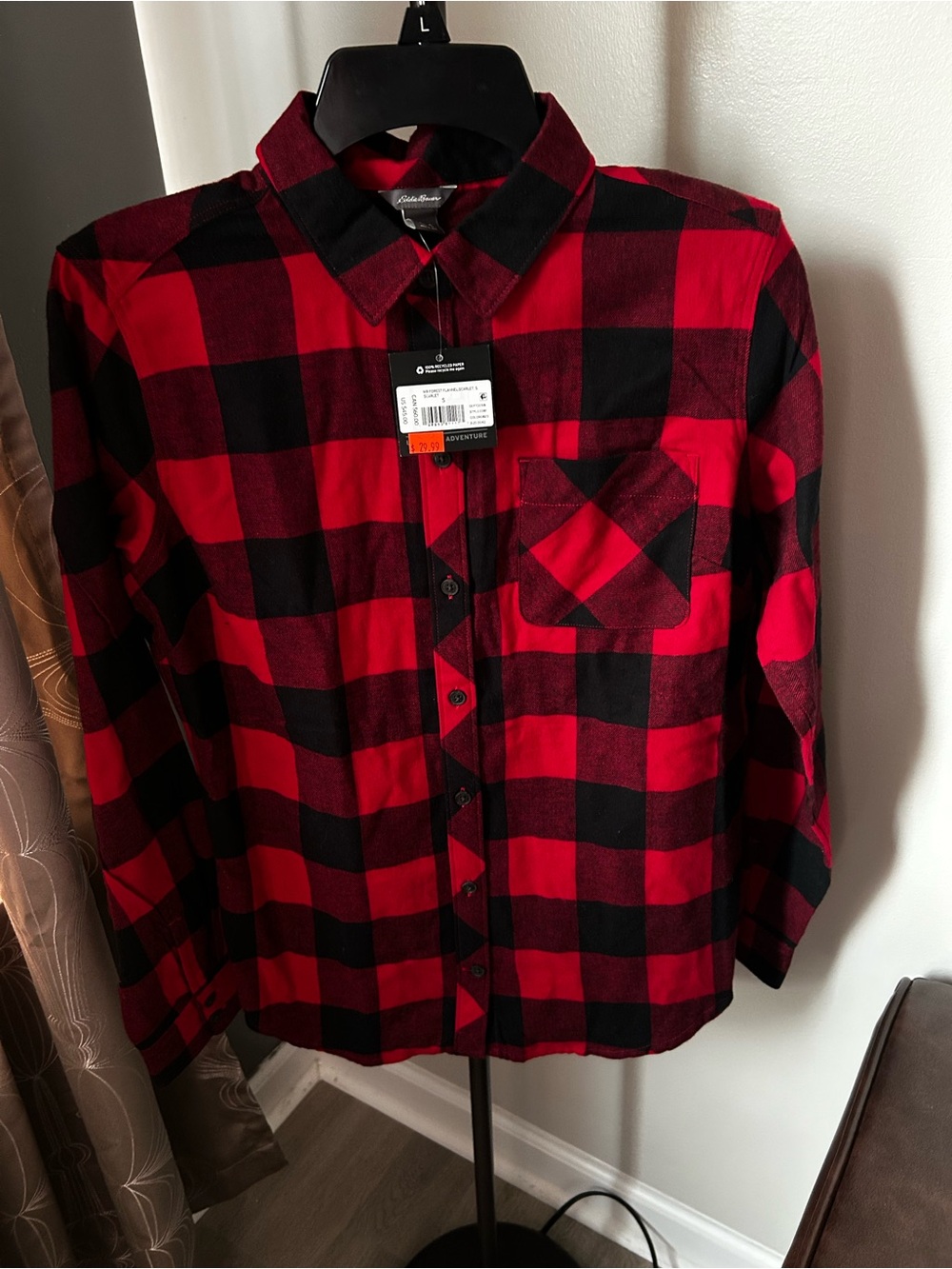 NWT Eddie Bauer Women's
Cotton Flannel Plaid Button-Up Shirt Red/Black S Pockets